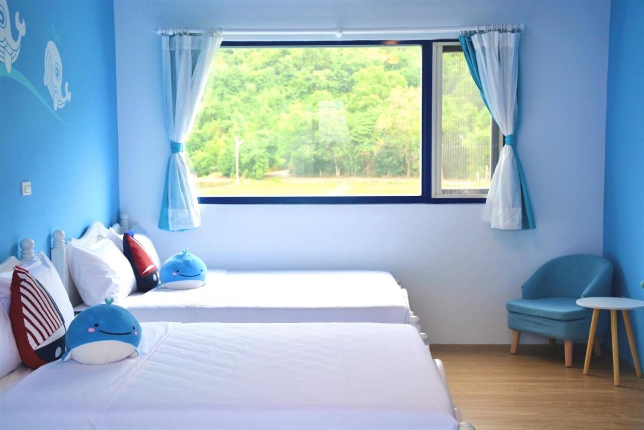 Blue And White Style Holiday B&B Гуаньшань Экстерьер фото